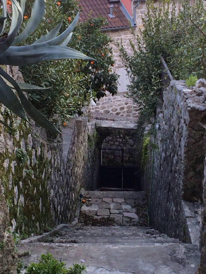 Be Happy In Apartman Perast