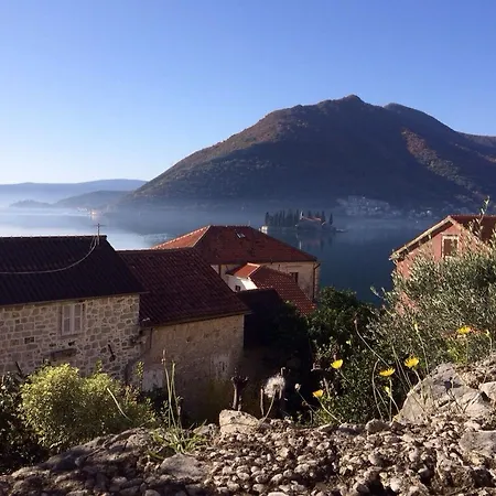 Be Happy In Perast Apartment Exterior photo